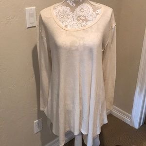 Super Flowey Free People top 🌼🌸